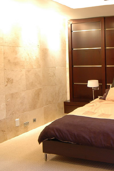 walls with an marble finish